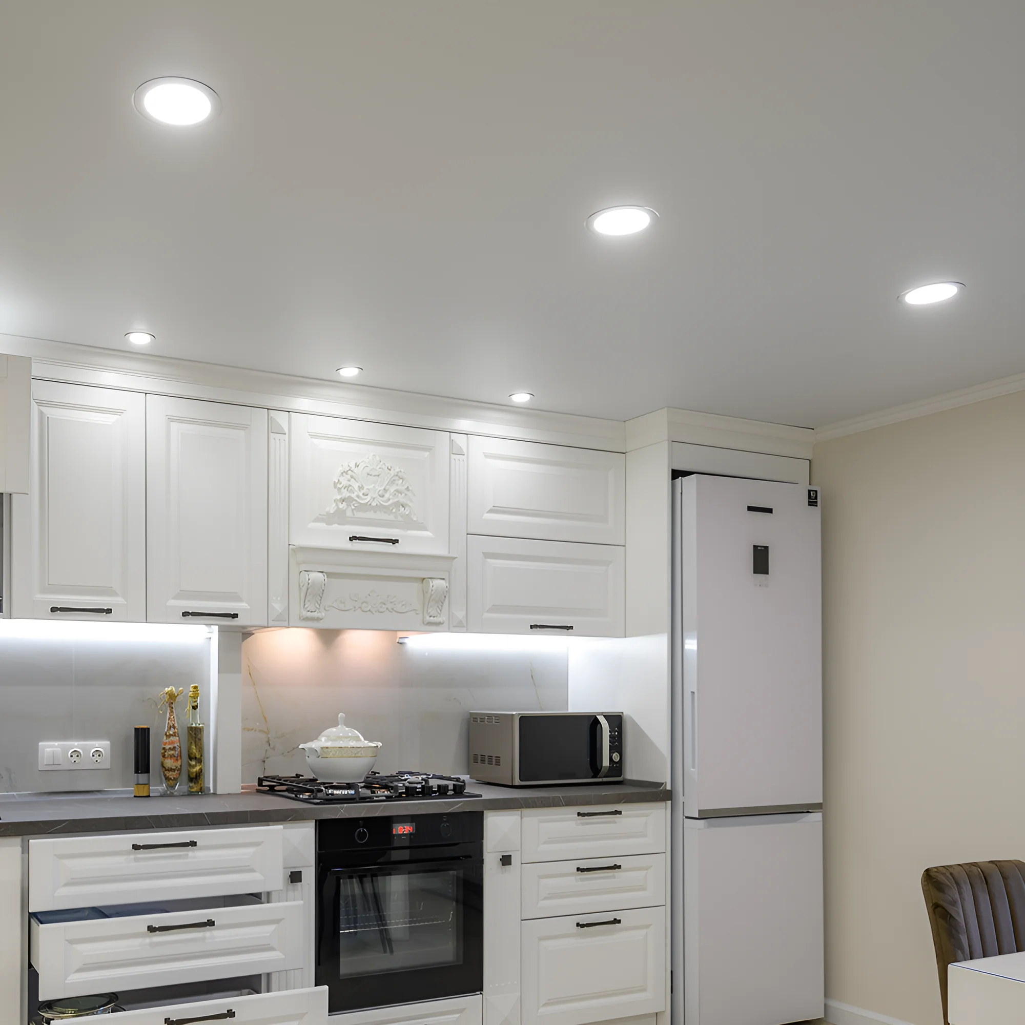 Braytron LED Deckenleuchte 6W 230V Anschluss Neutralweiß 4000K, 470 Lumen, IP40 Deckenlampe für Wohnzimmer, Küche, Flur (Weiß) – Ansicht 2