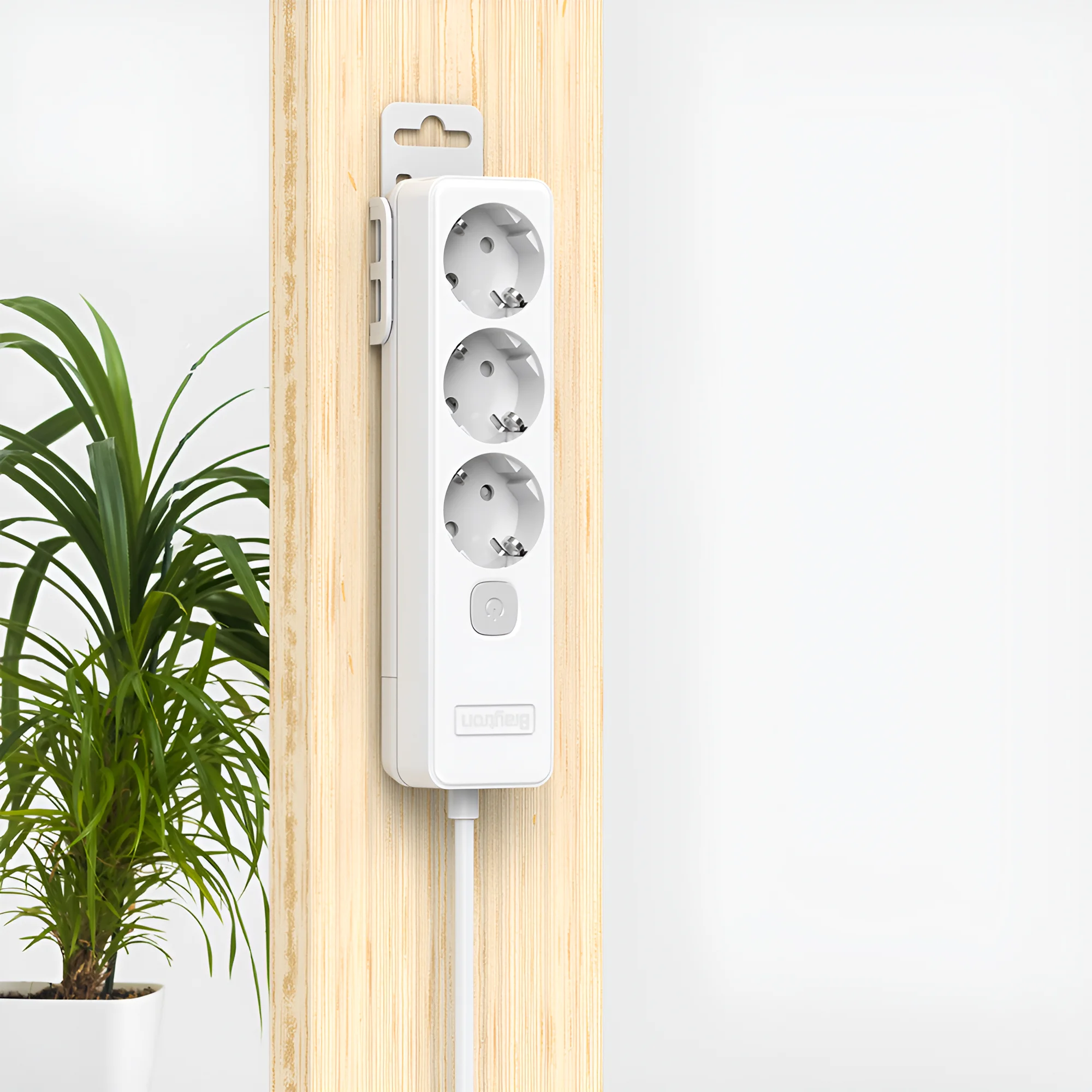 Braytron Mehrfachsteckdose 6-Fach mit 1,5 m Kabel und beleuchtetem EIN-/Ausschalter, 3680W, Kindersicherung, Steckdosenleiste mit Clip-System – Ansicht 2